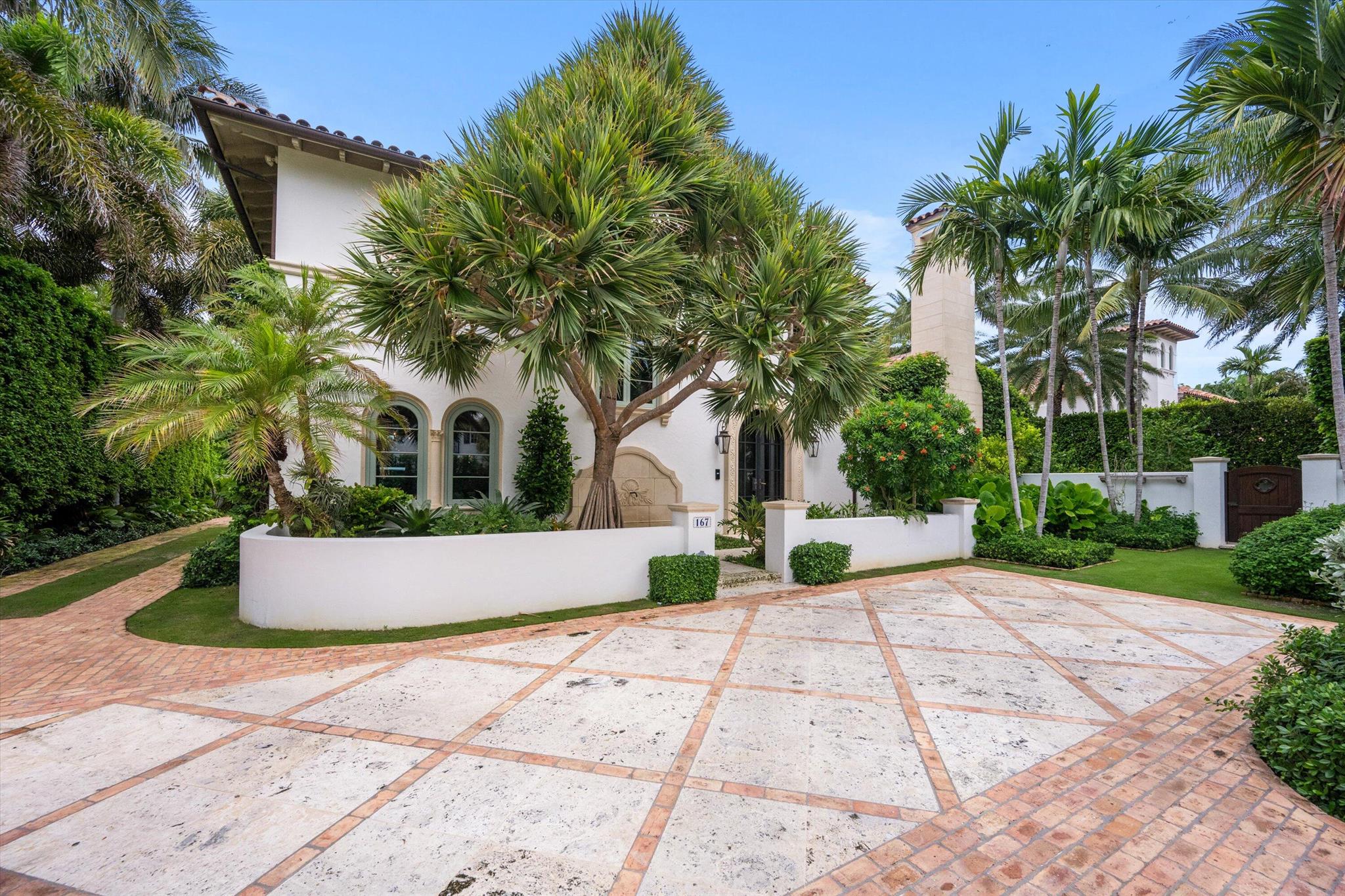 167 Everglade Ave