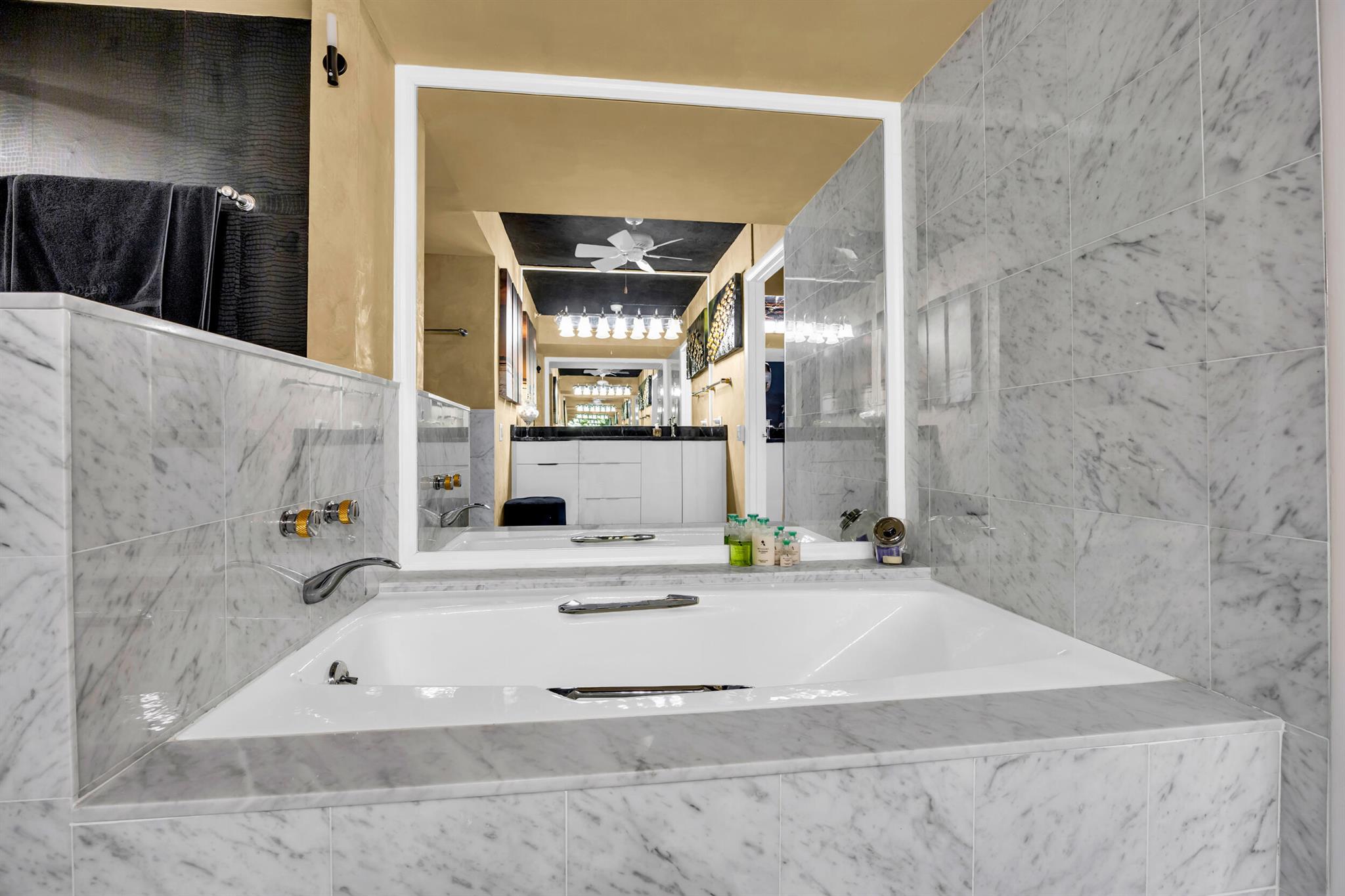 19900 Beach Rd #503 Jupiter, FL 33469