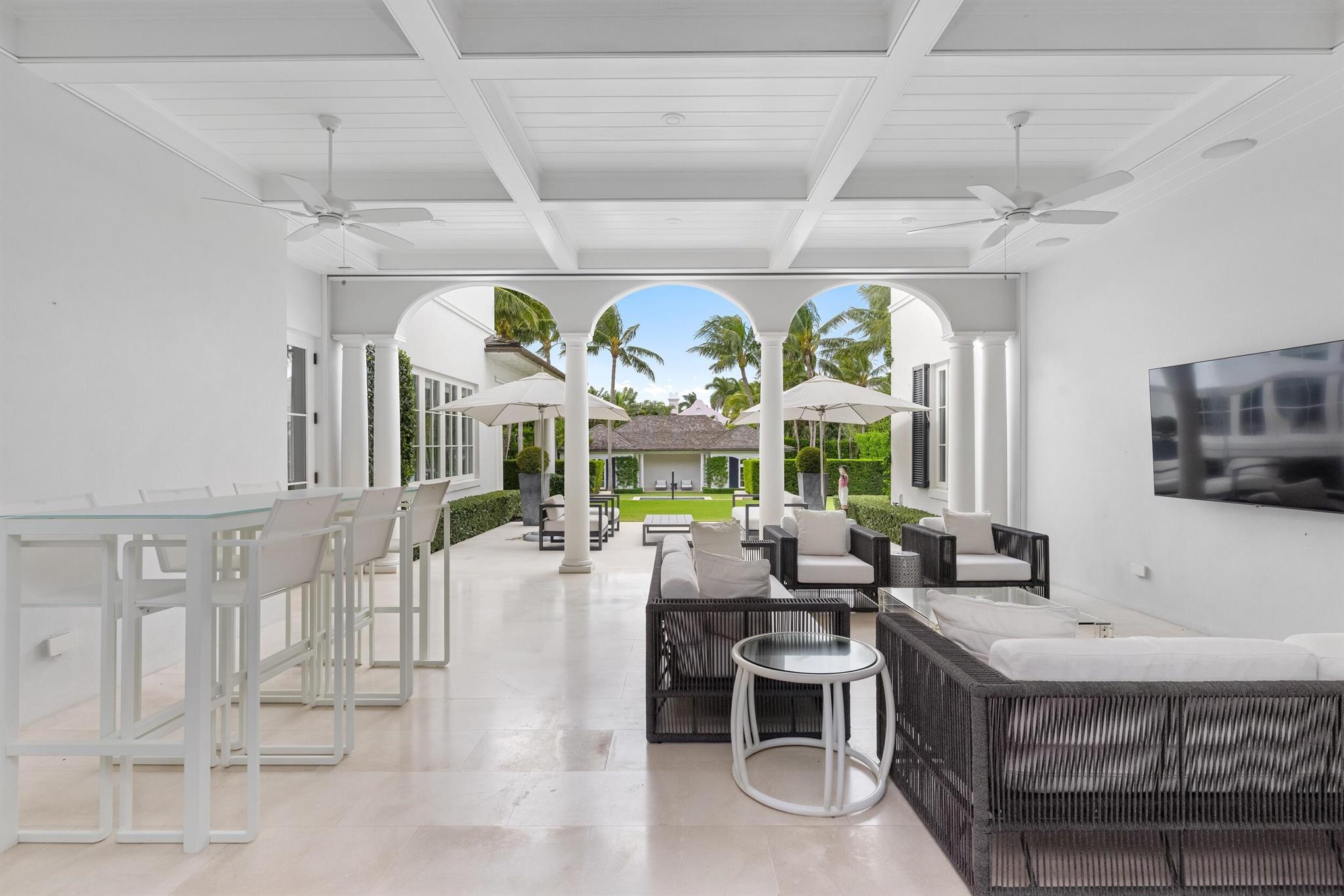 102 Reef Rd Palm Beach, FL 33480 102 Reef Rd Palm Beach, FL 33480