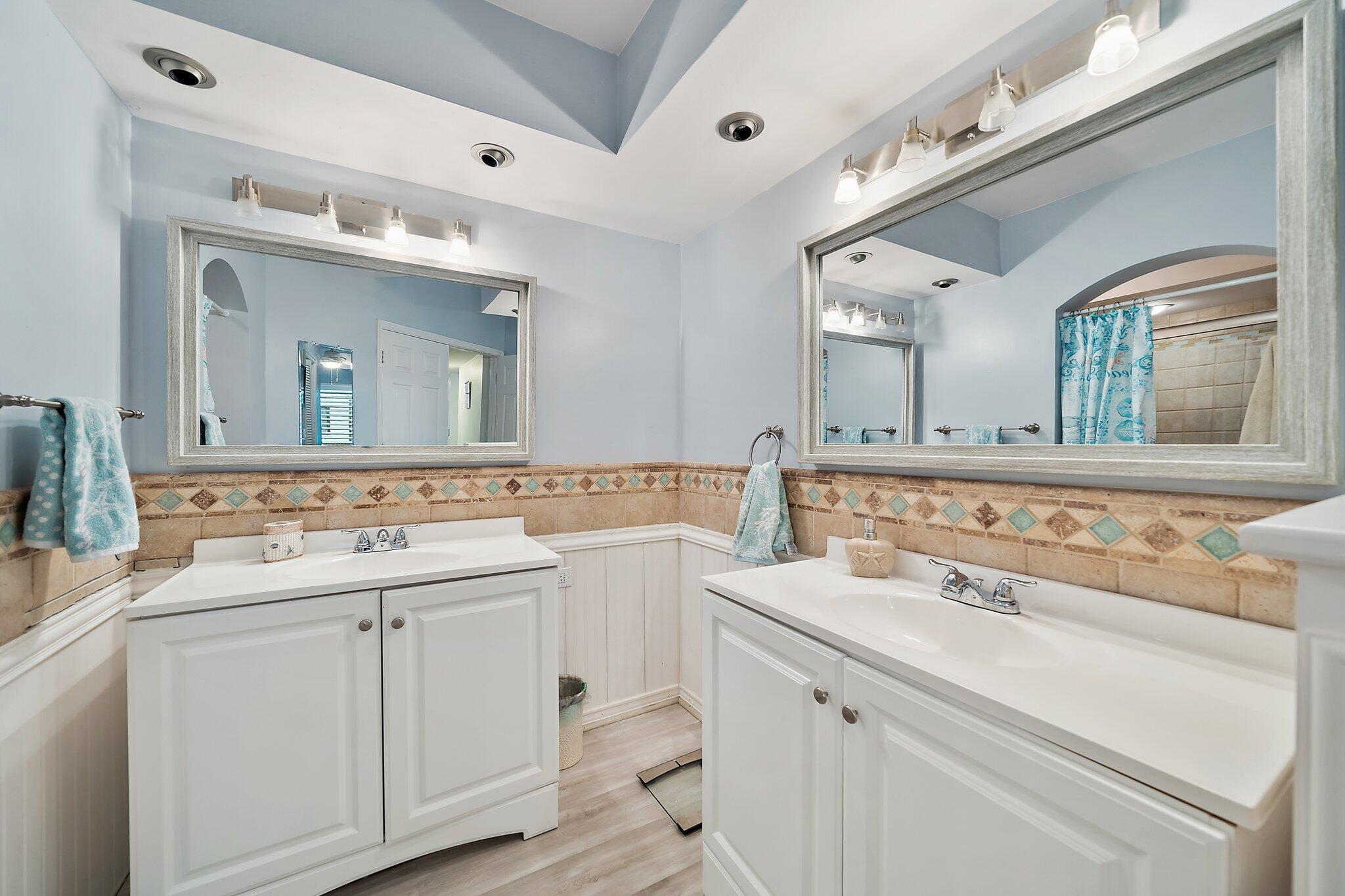 401 Sea Oats Dr #D Juno Beach, FL 33408