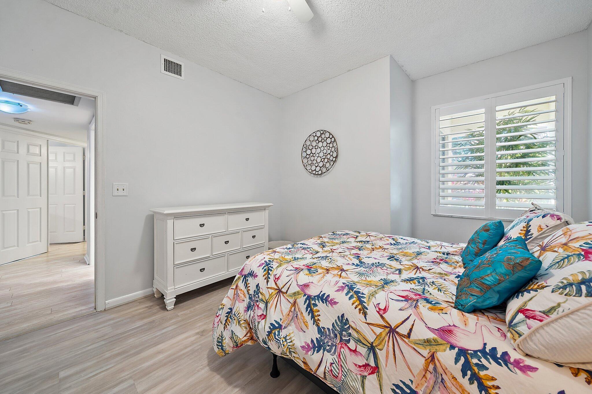 401 Sea Oats Dr #D Juno Beach, FL 33408