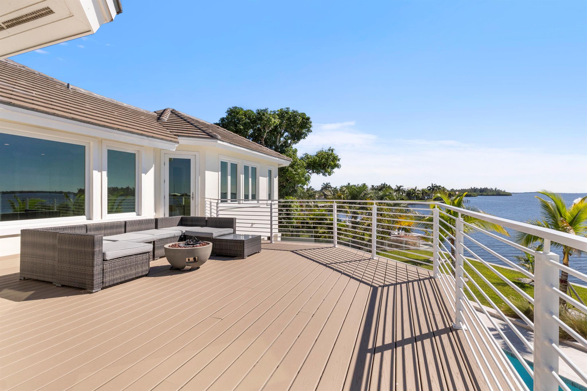 526 Point Ln Vero Beach, FL 32963