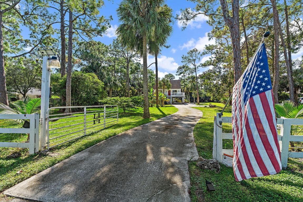 10390 Sandy Run Jupiter, FL 33478