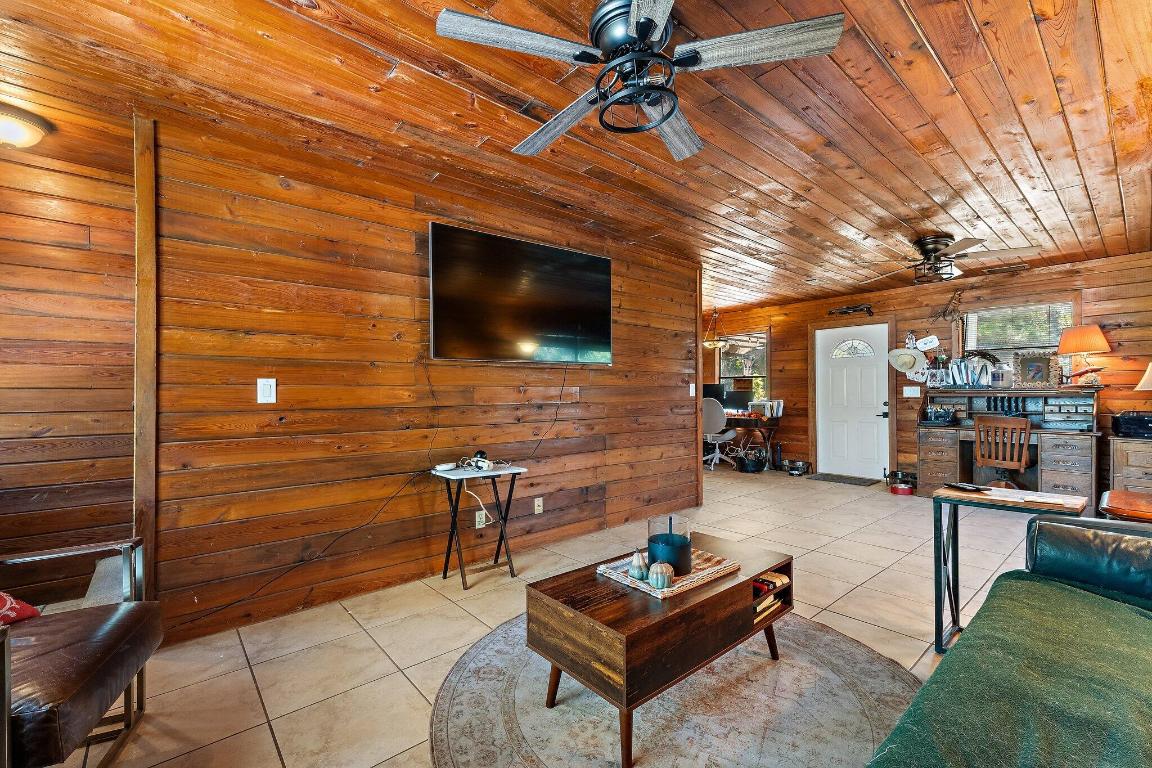 10390 Sandy Run Jupiter, FL 33478