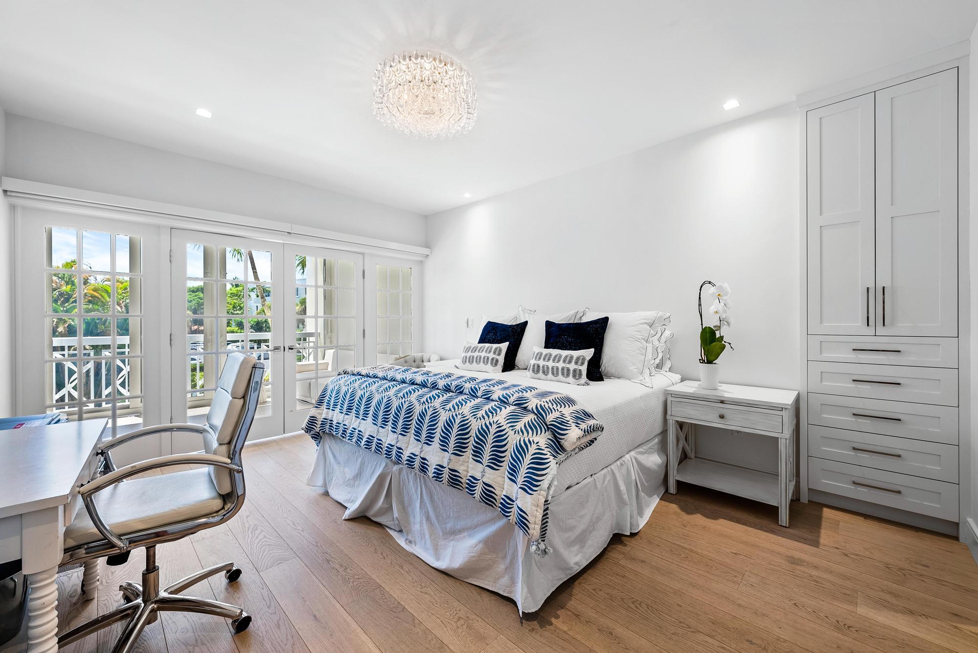 389 S Lake Dr #2g Palm Beach, FL 33480