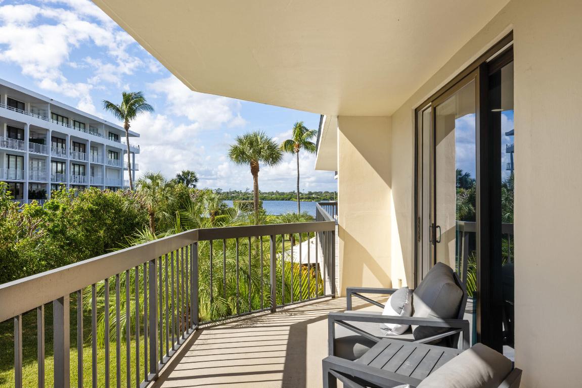 2778 S Ocean Blvd #203s Palm Beach, FL 33480