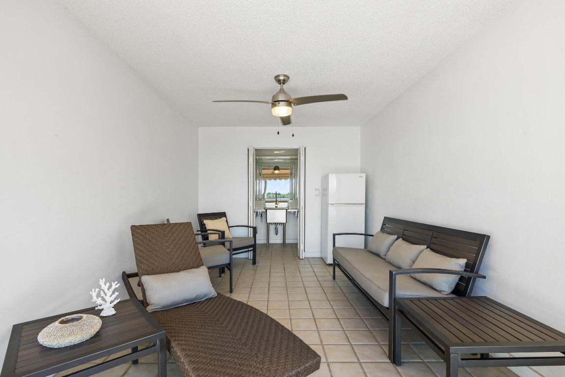 2778 S Ocean Blvd #203s Palm Beach, FL 33480