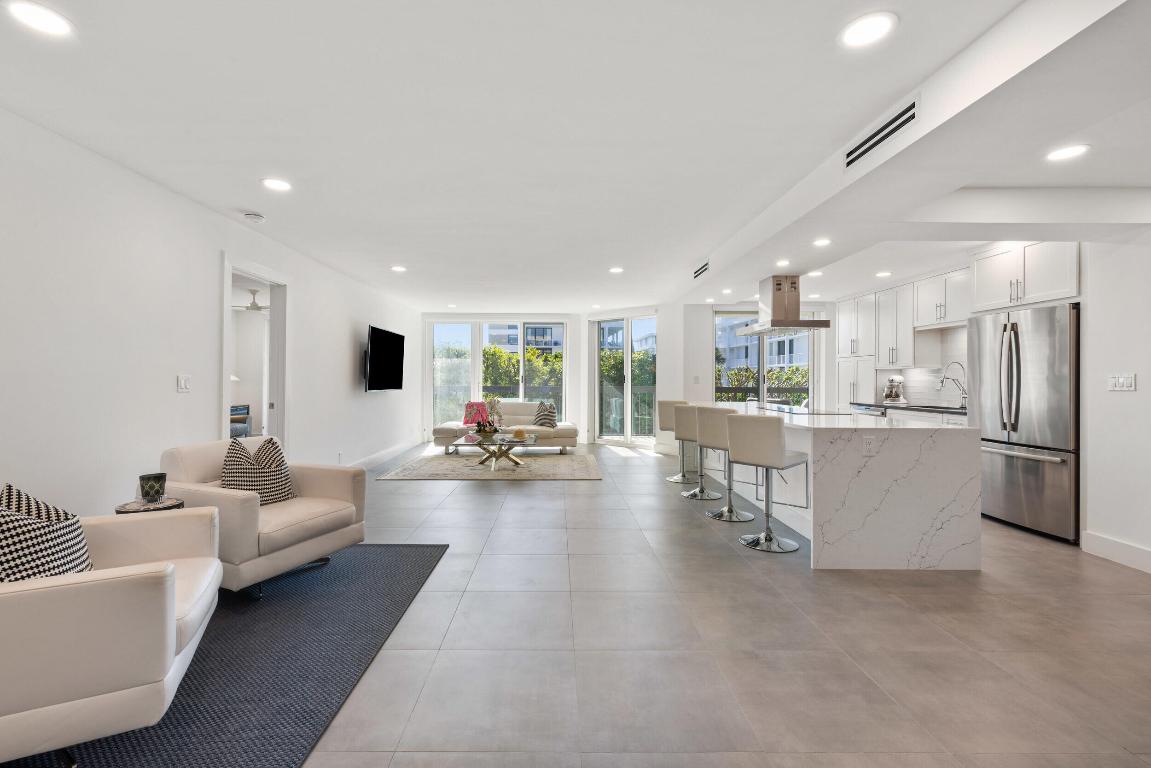 2778 S Ocean Blvd #203s Palm Beach, FL 33480