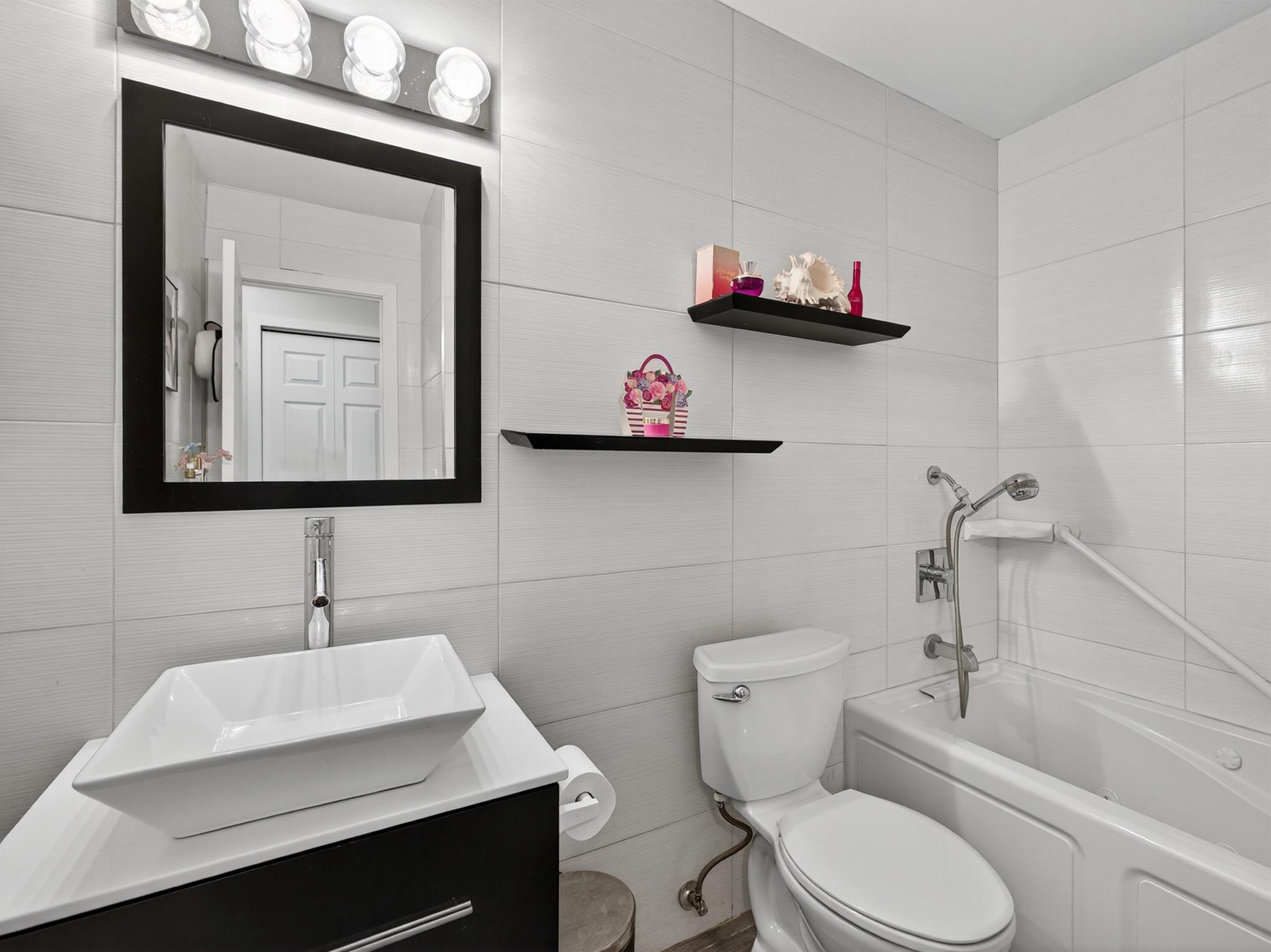 3790 Silver Lace Ln Boynton Beach, FL 33436