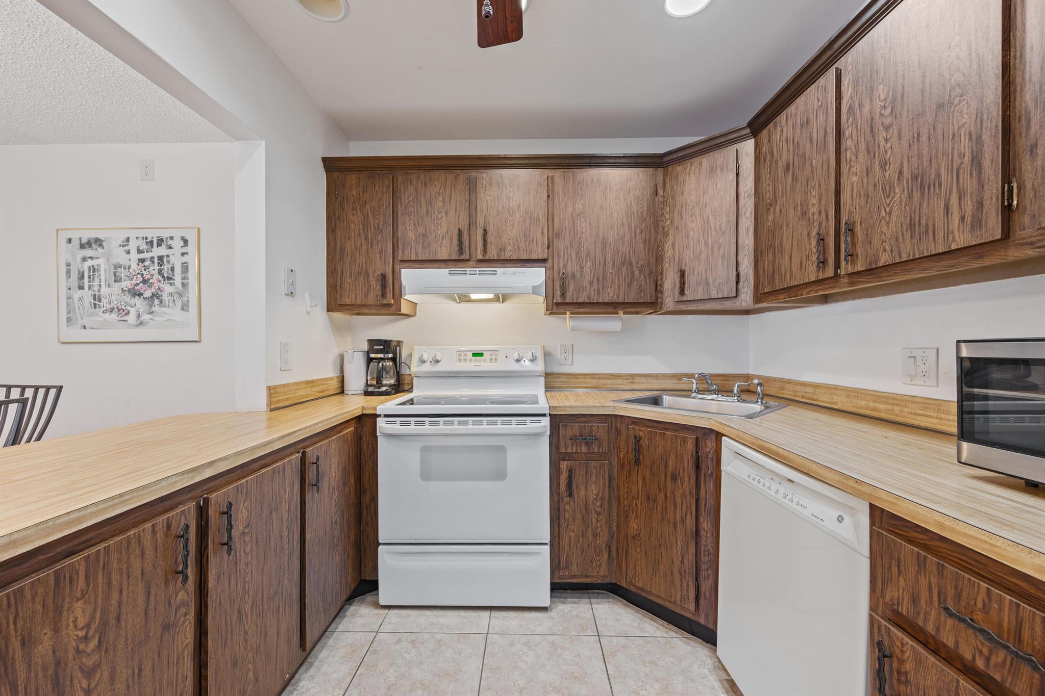 3622 La Playas Ct #B-2 Greenacres, FL 33463