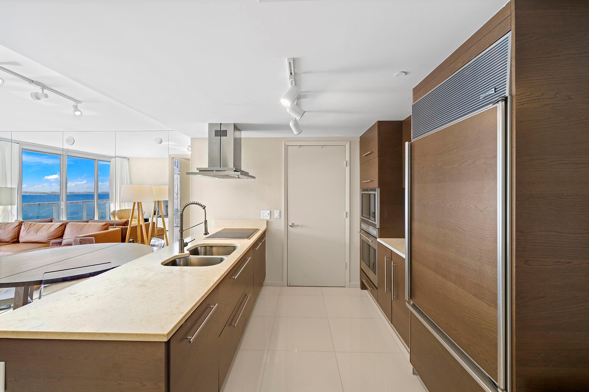 image Icon Brickell II1