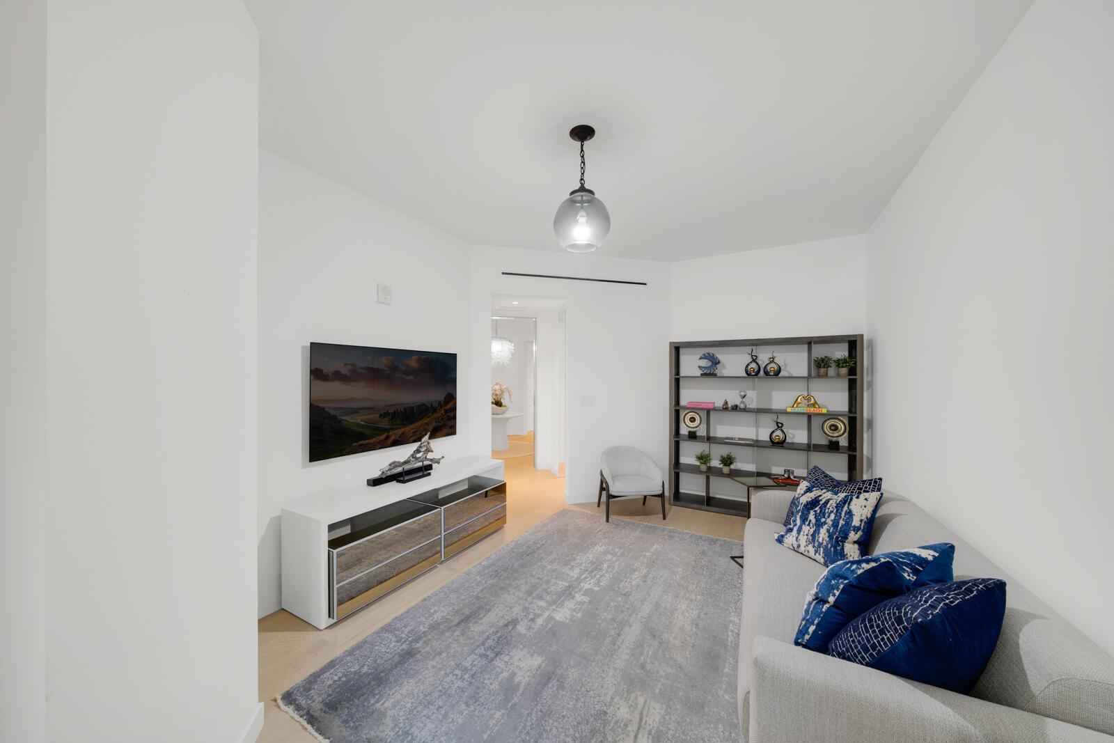 6800 Fisher Is Dr #6823 Miami Beach, FL 33109