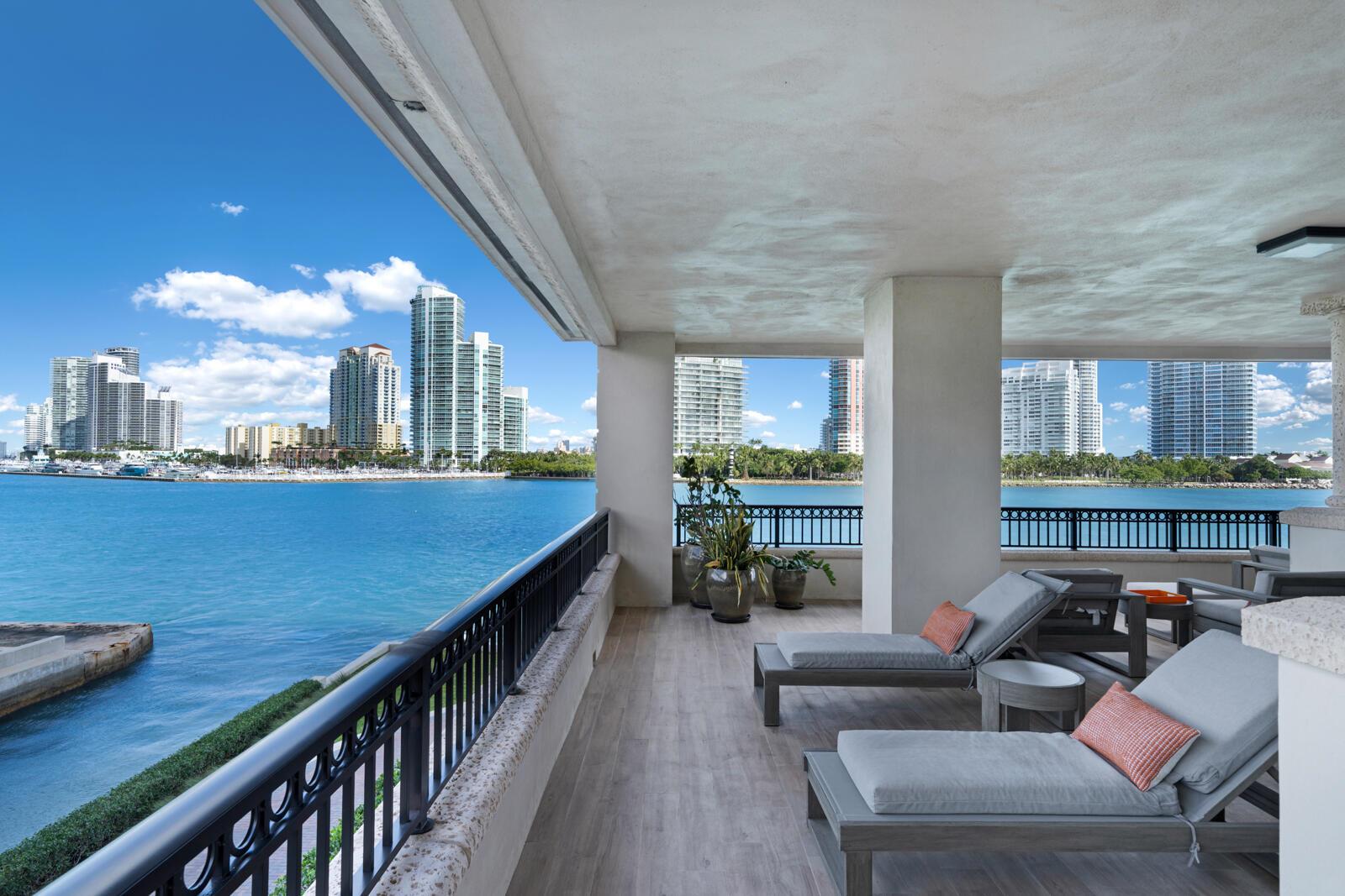 6800 Fisher Is Dr #6823 Miami Beach, FL 33109