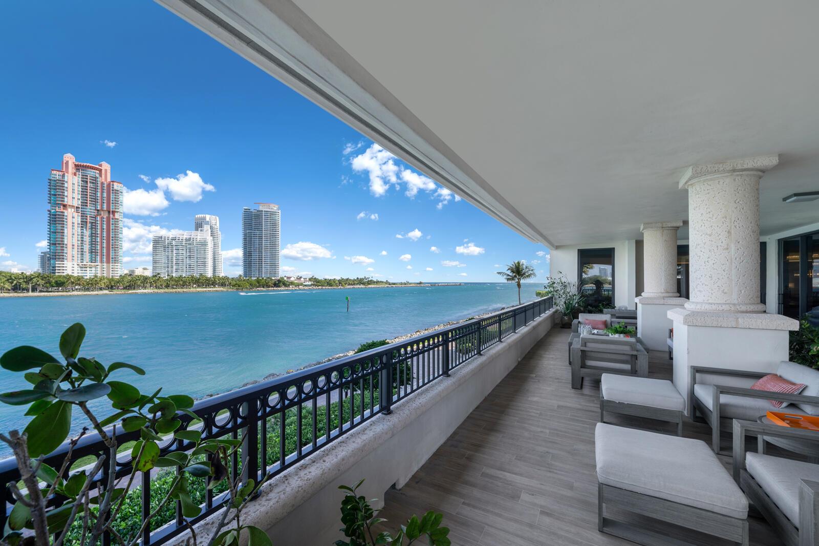 6800 Fisher Is Dr #6823 Miami Beach, FL 33109