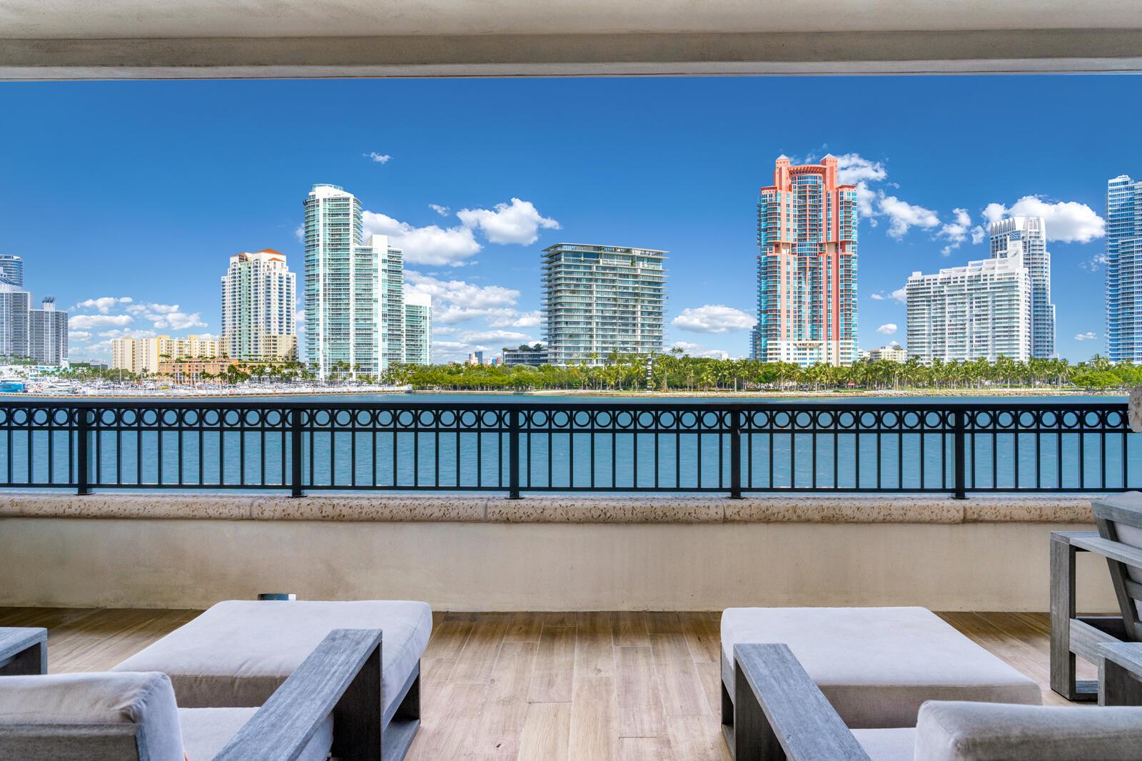 6800 Fisher Is Dr #6823 Miami Beach, FL 33109