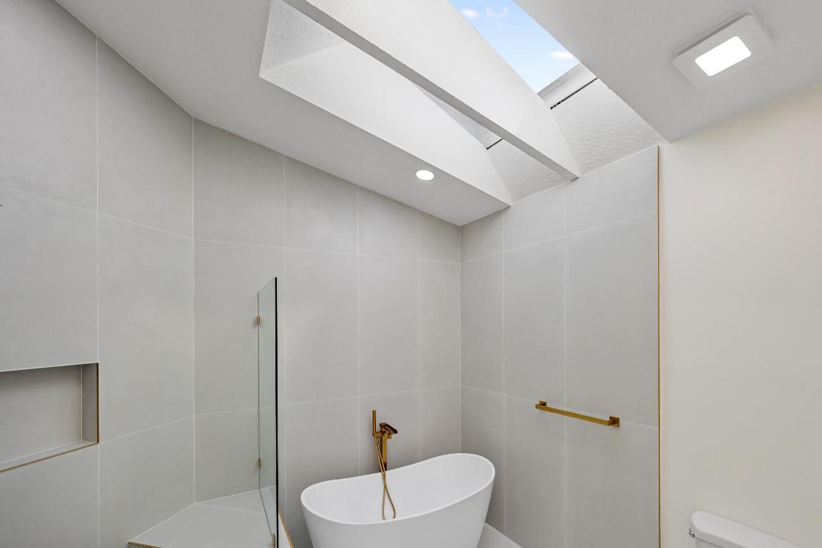 17277 Hampton Boca Raton, FL 33496