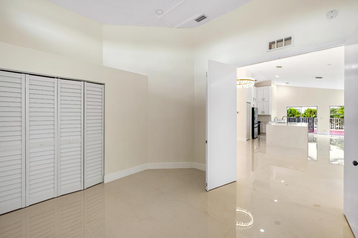 17277 Hampton Boca Raton, FL 33496