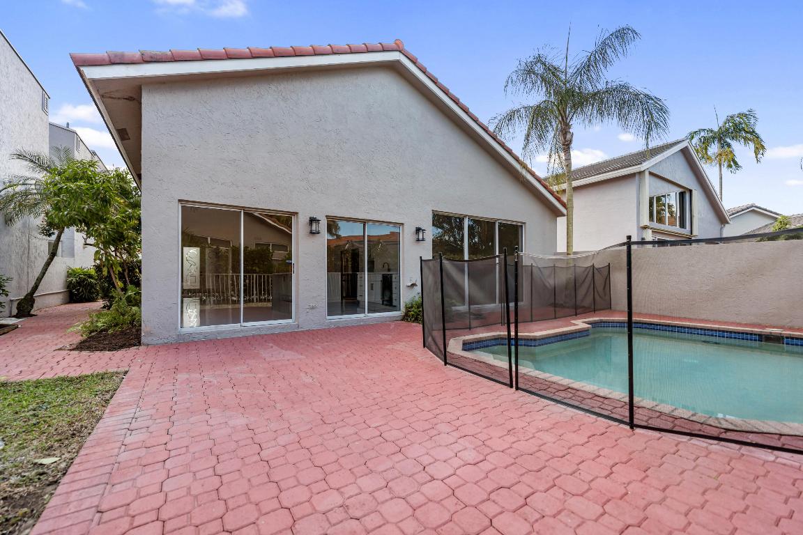 17277 Hampton Boca Raton, FL 33496