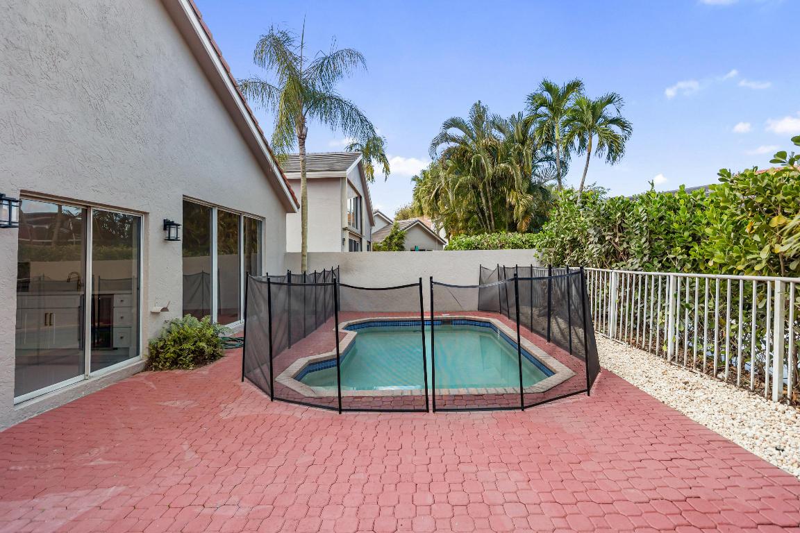 17277 Hampton Boca Raton, FL 33496
