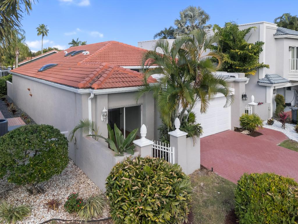 17277 Hampton Boca Raton, FL 33496