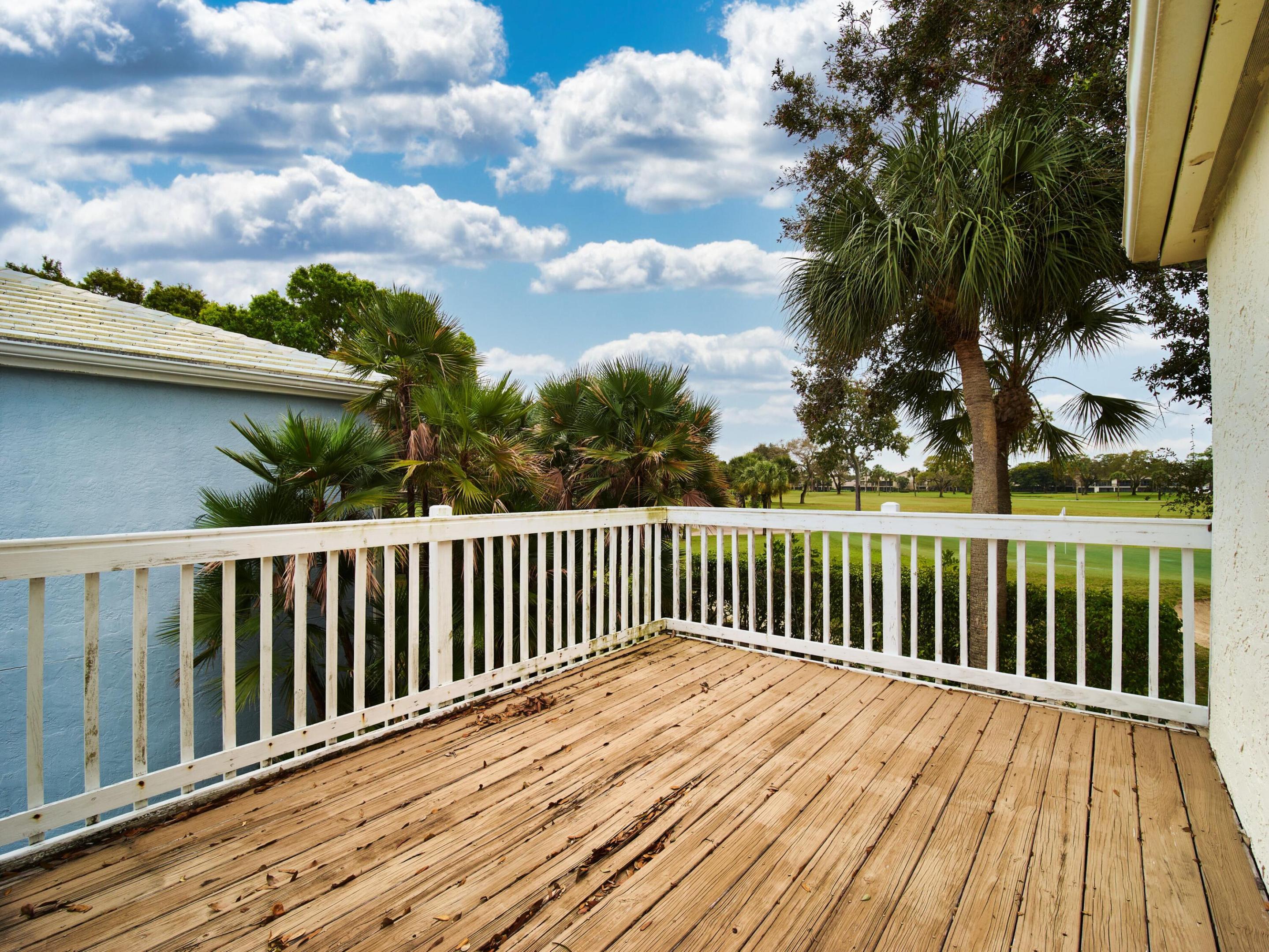 18205 SE Fairview Jupiter, FL 33469