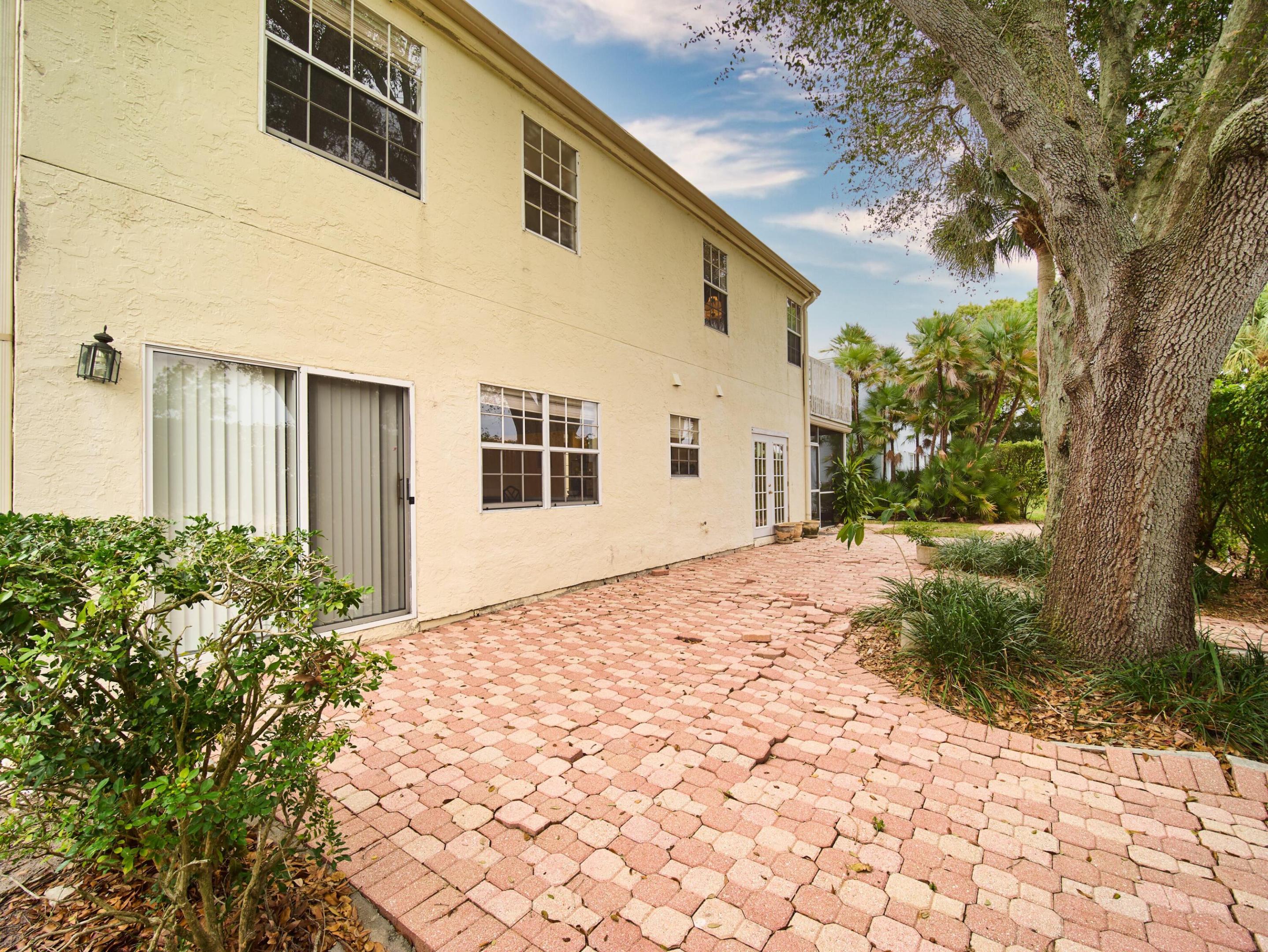 18205 SE Fairview Jupiter, FL 33469