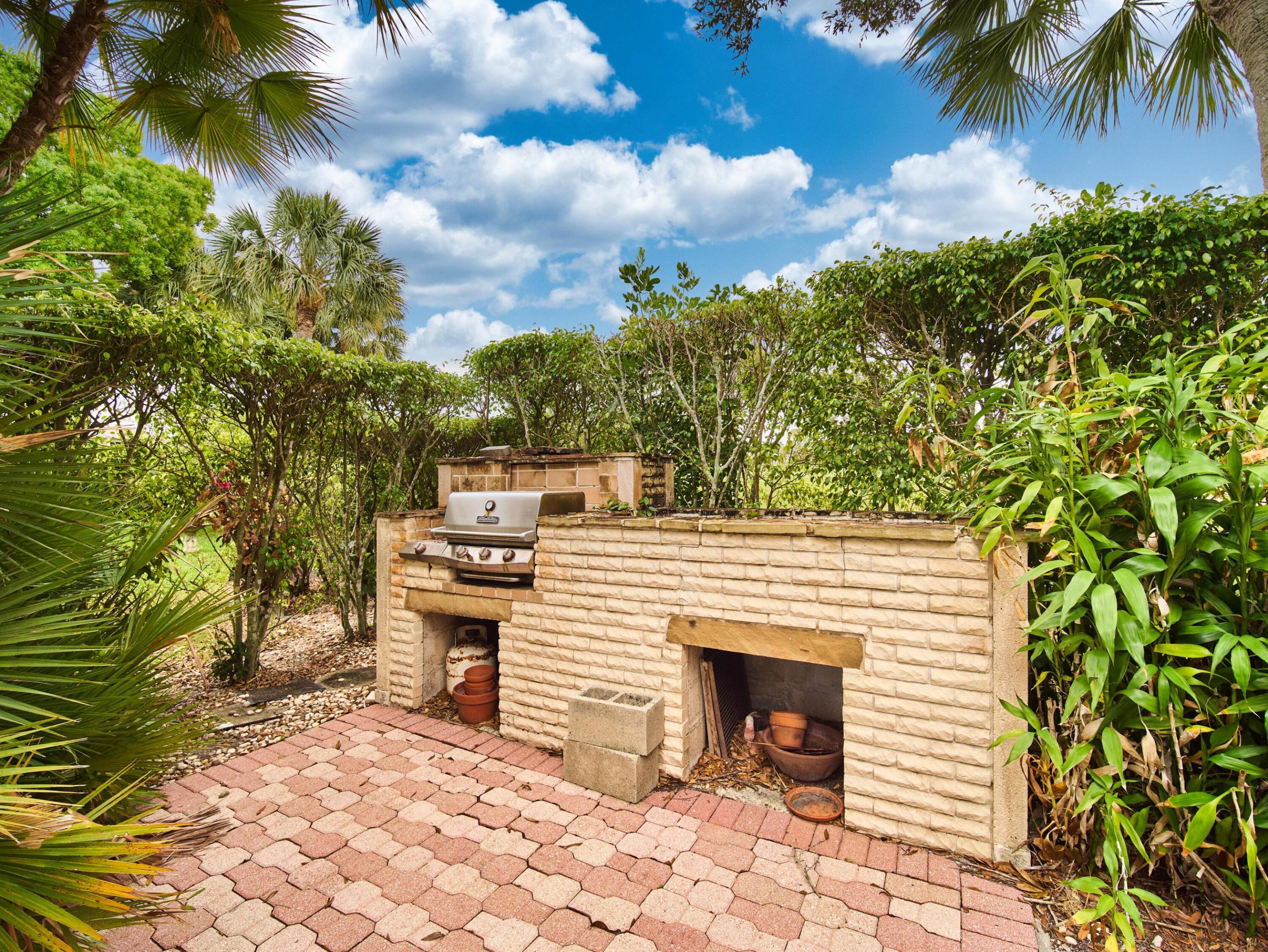 18205 SE Fairview Jupiter, FL 33469