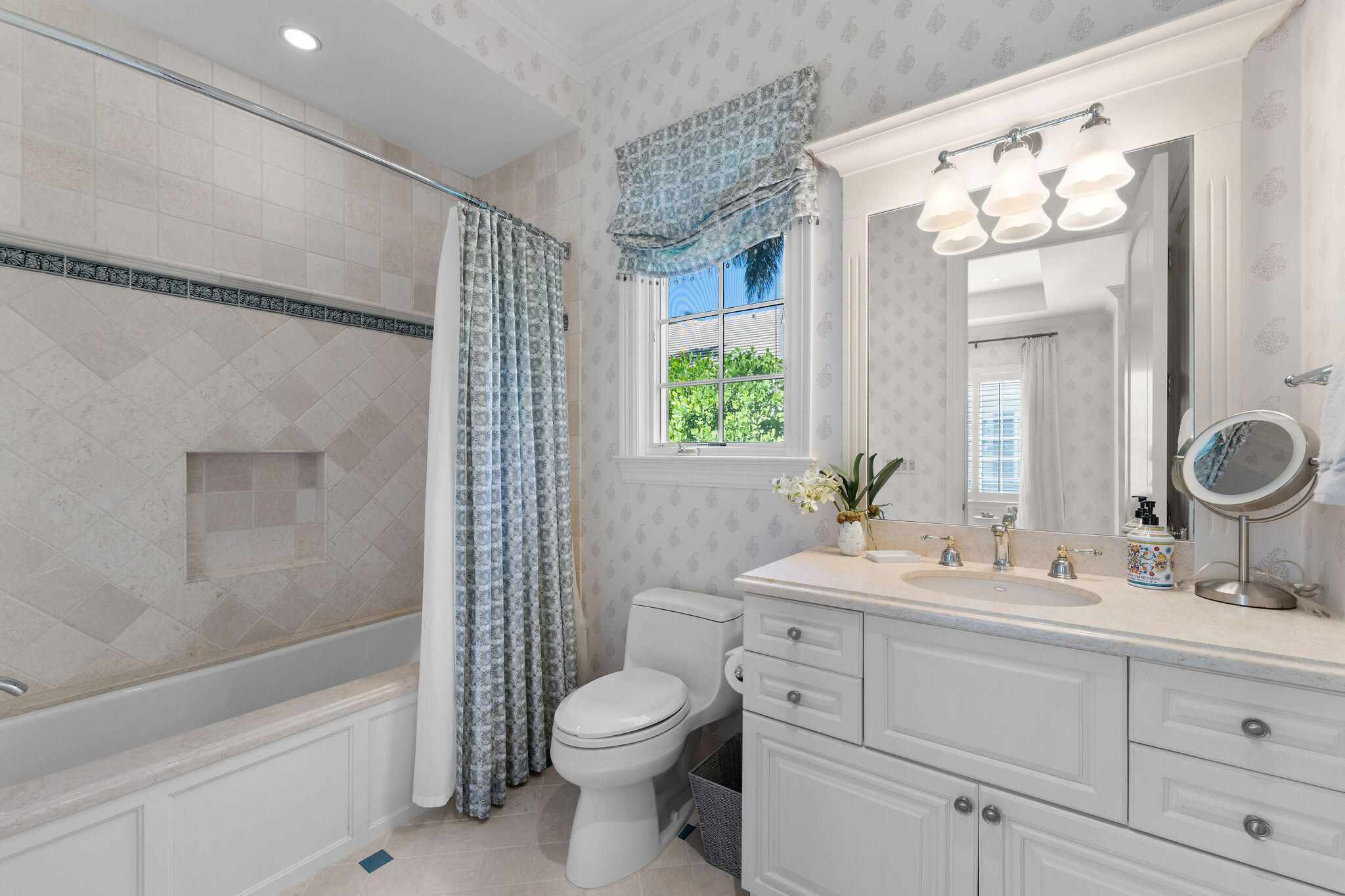 1155 Lake House North Palm Beach, FL 33408