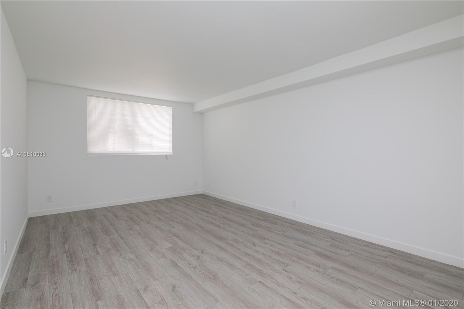 13605 NE 3 Ct #220