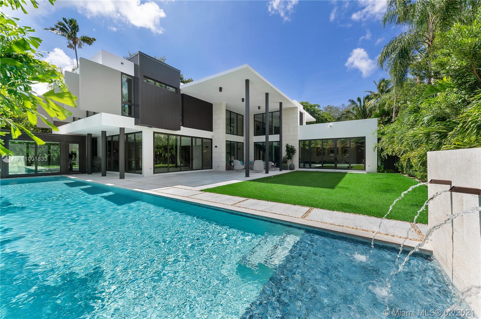 3429 N Moorings Way Coconut Grove, FL 33133