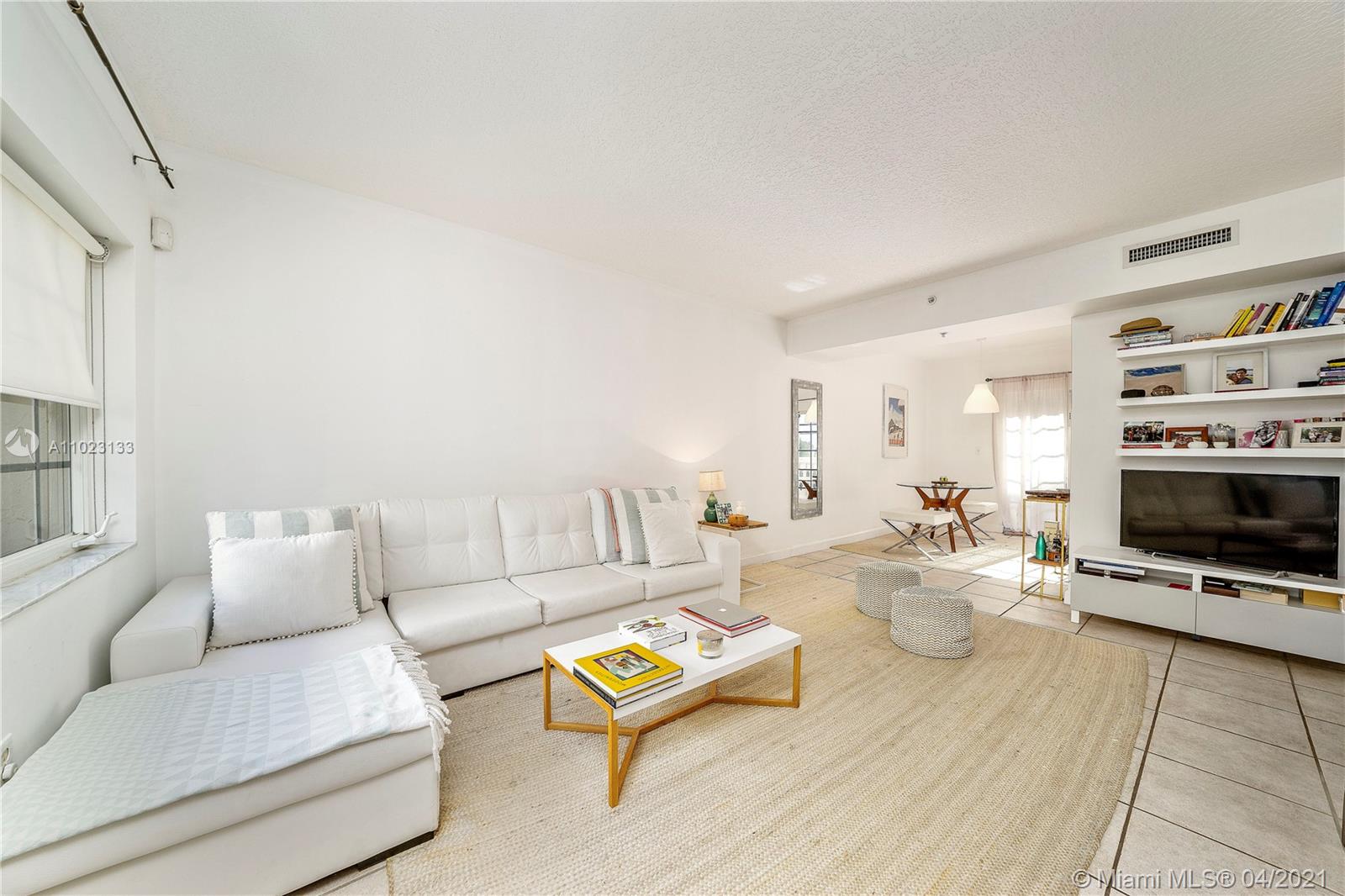 300 Euclid Ave #104