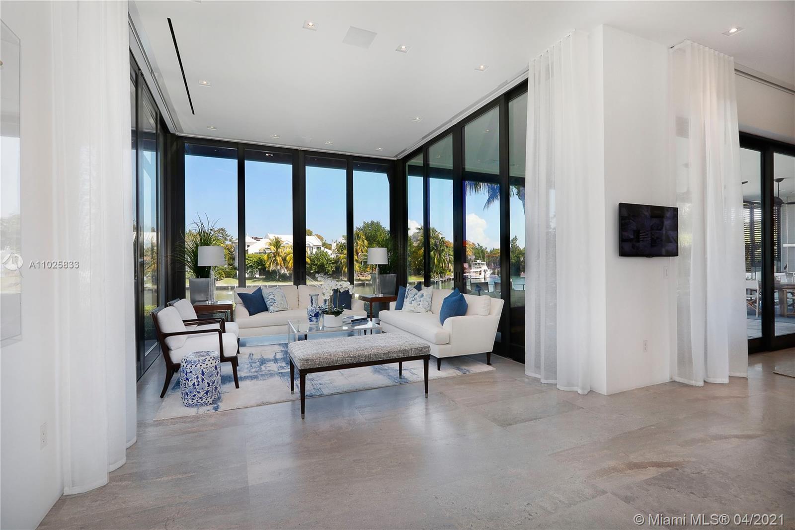 9375 Balada St Coral Gables, FL 33156