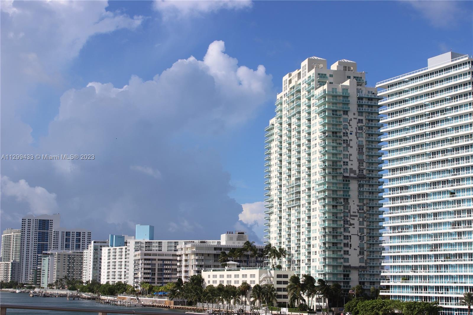 650 West Ave #810