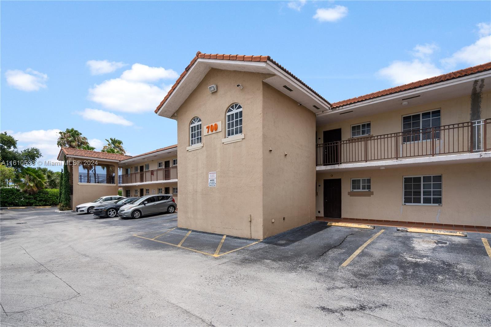 700 SE 9th Ct #103 Hialeah, FL 33010