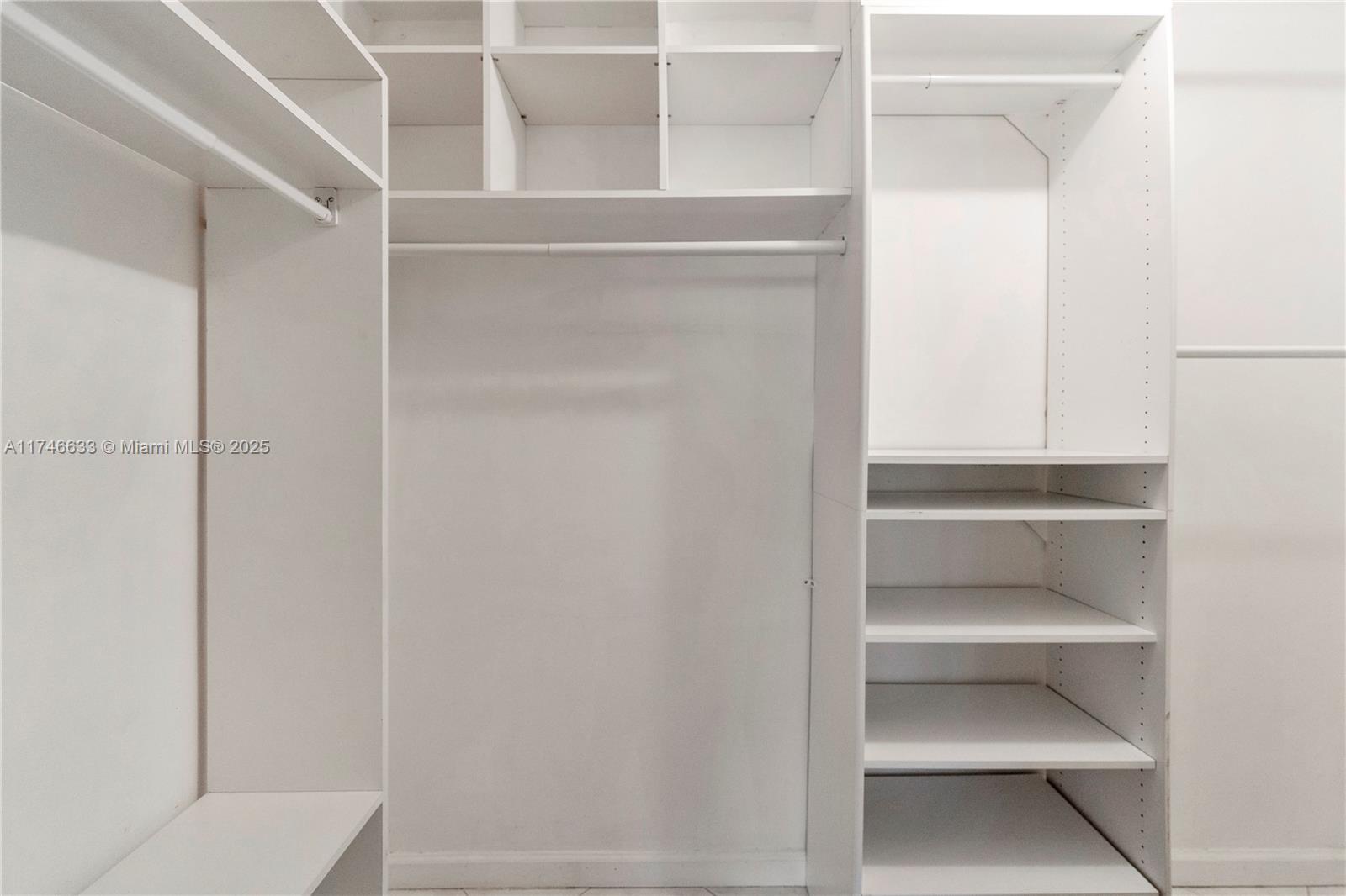 image Towers Of Oceanview Condo12