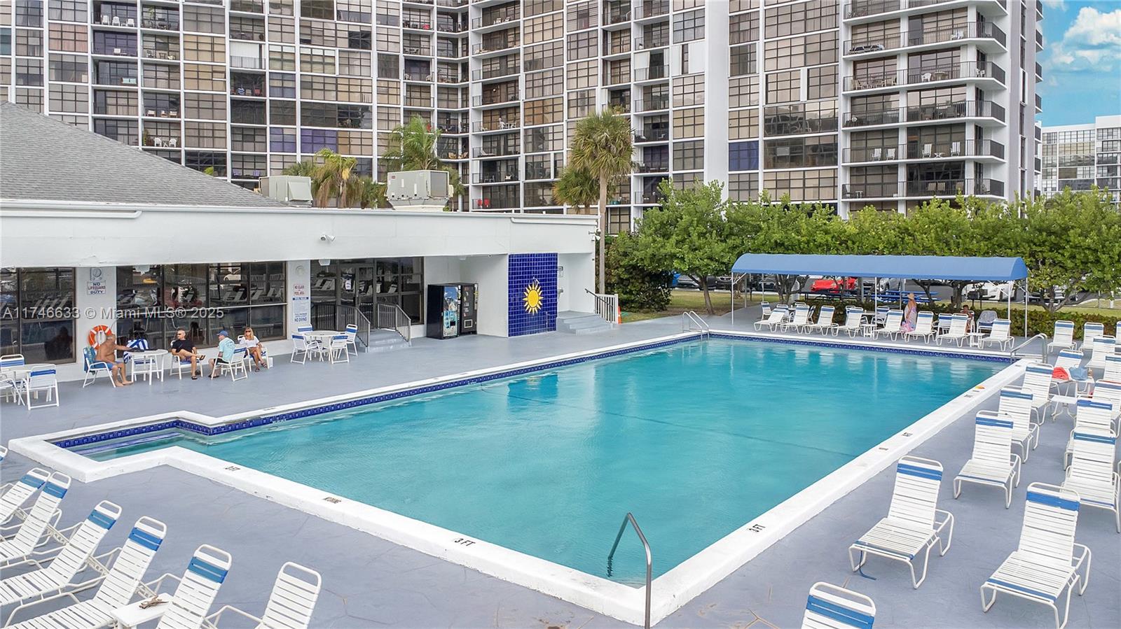 image Towers Of Oceanview Condo19