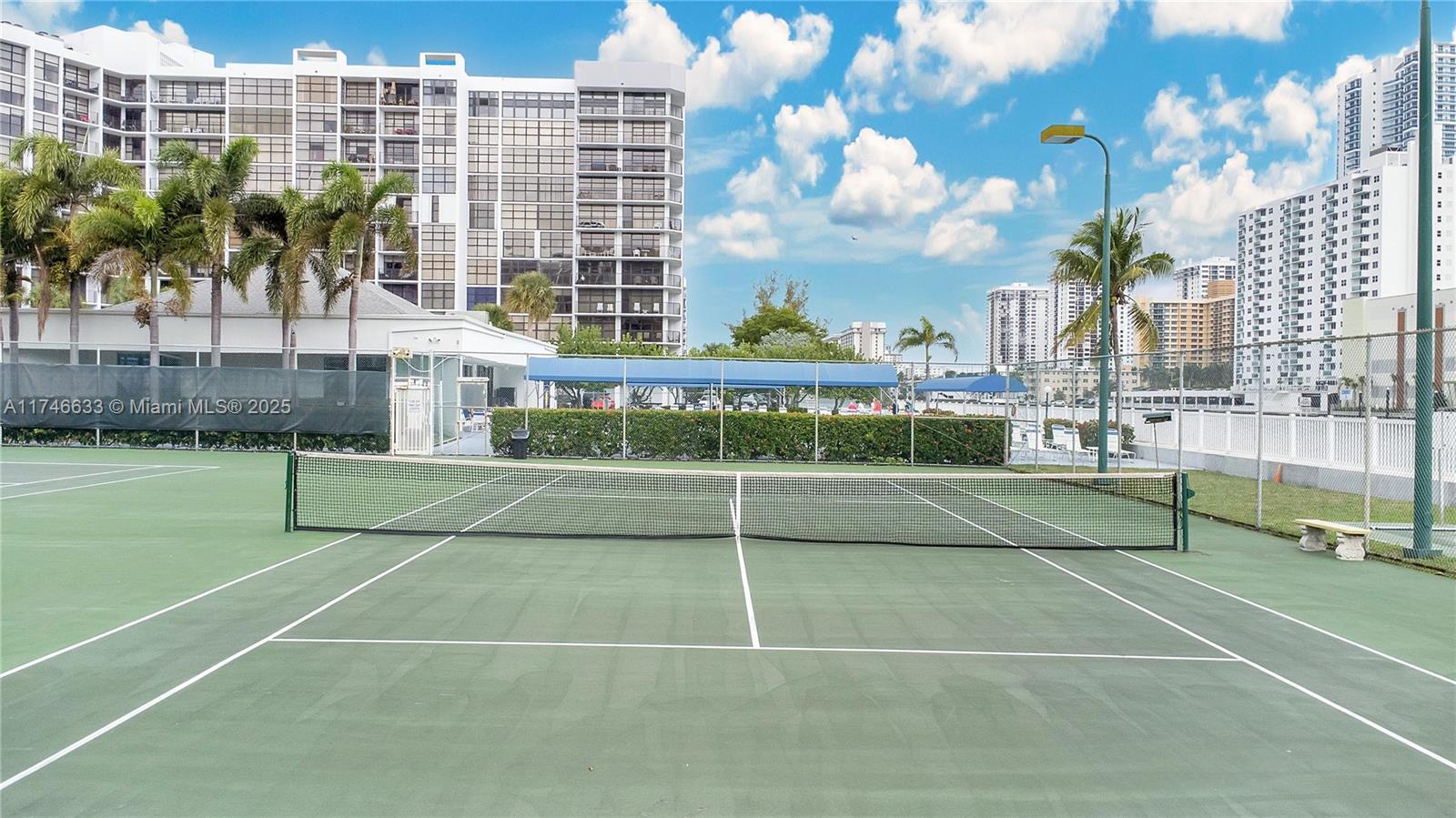 image Towers Of Oceanview Condo26