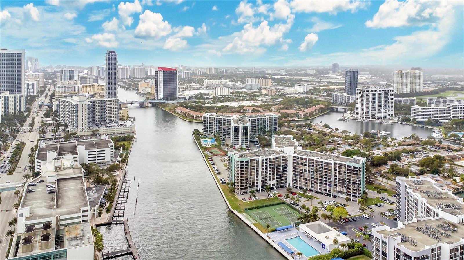 image Towers Of Oceanview Condo40