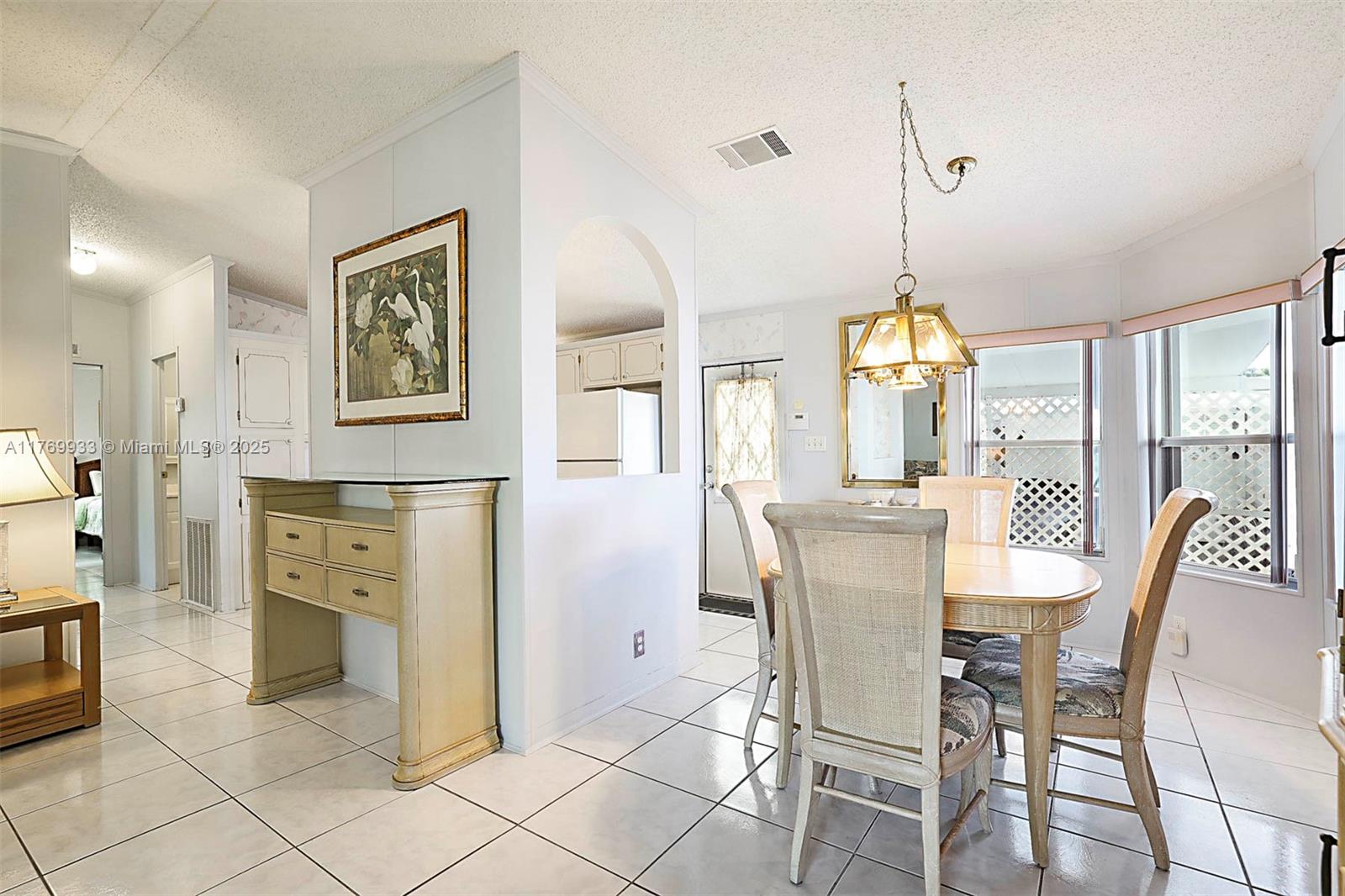 102 Lake Shr Dr,Pembroke Park, FL 33009