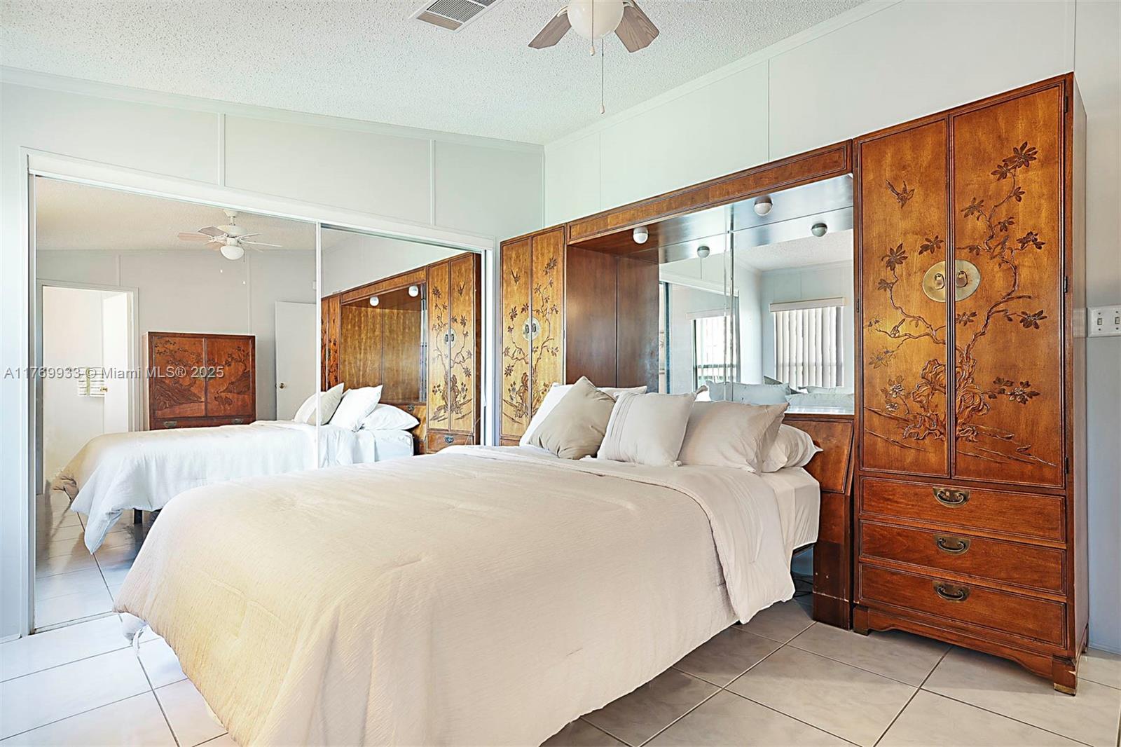 102 Lake Shr Dr,Pembroke Park, FL 33009