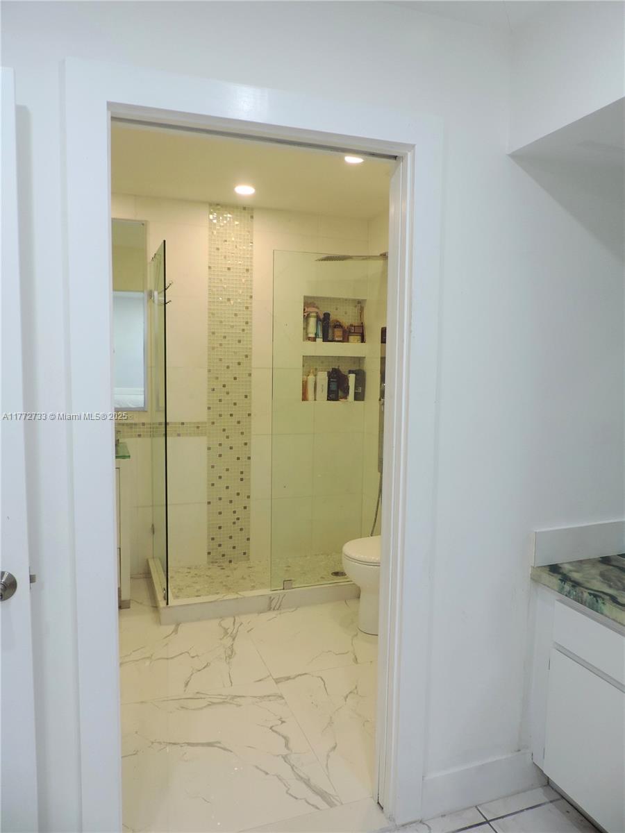 6230 SW 38th St Miami, FL 33155