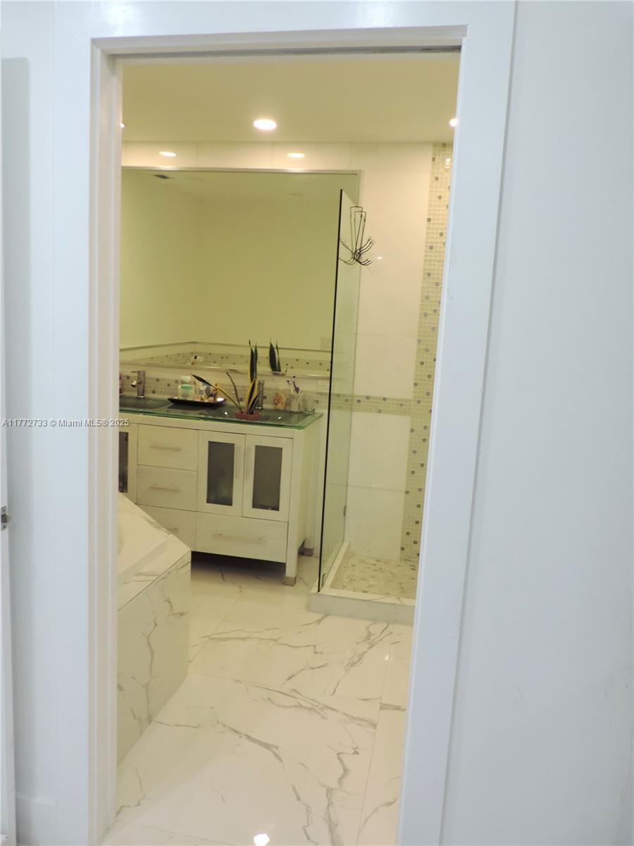 6230 SW 38th St Miami, FL 33155