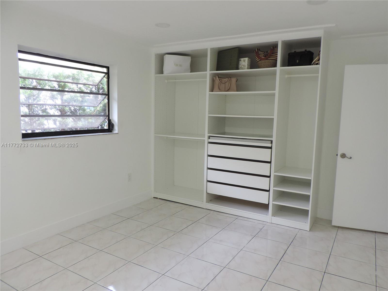 6230 SW 38th St Miami, FL 33155