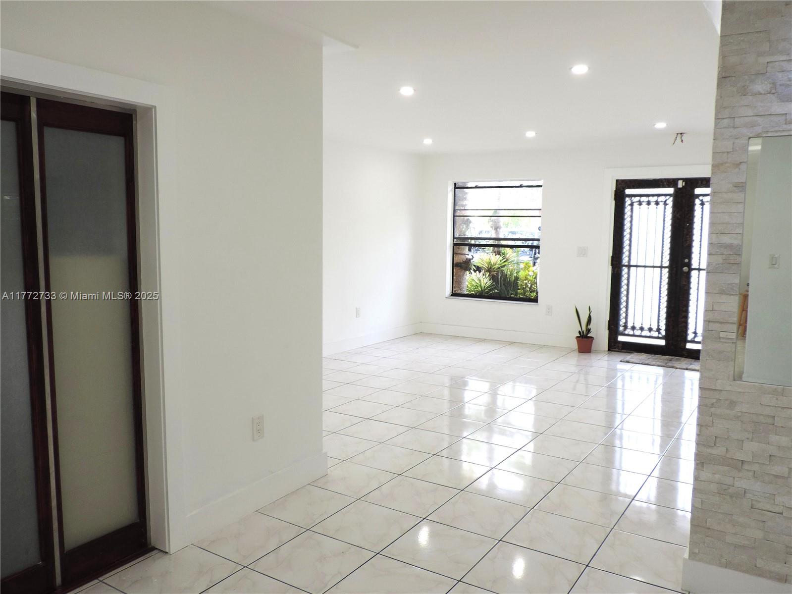 6230 SW 38th St Miami, FL 33155