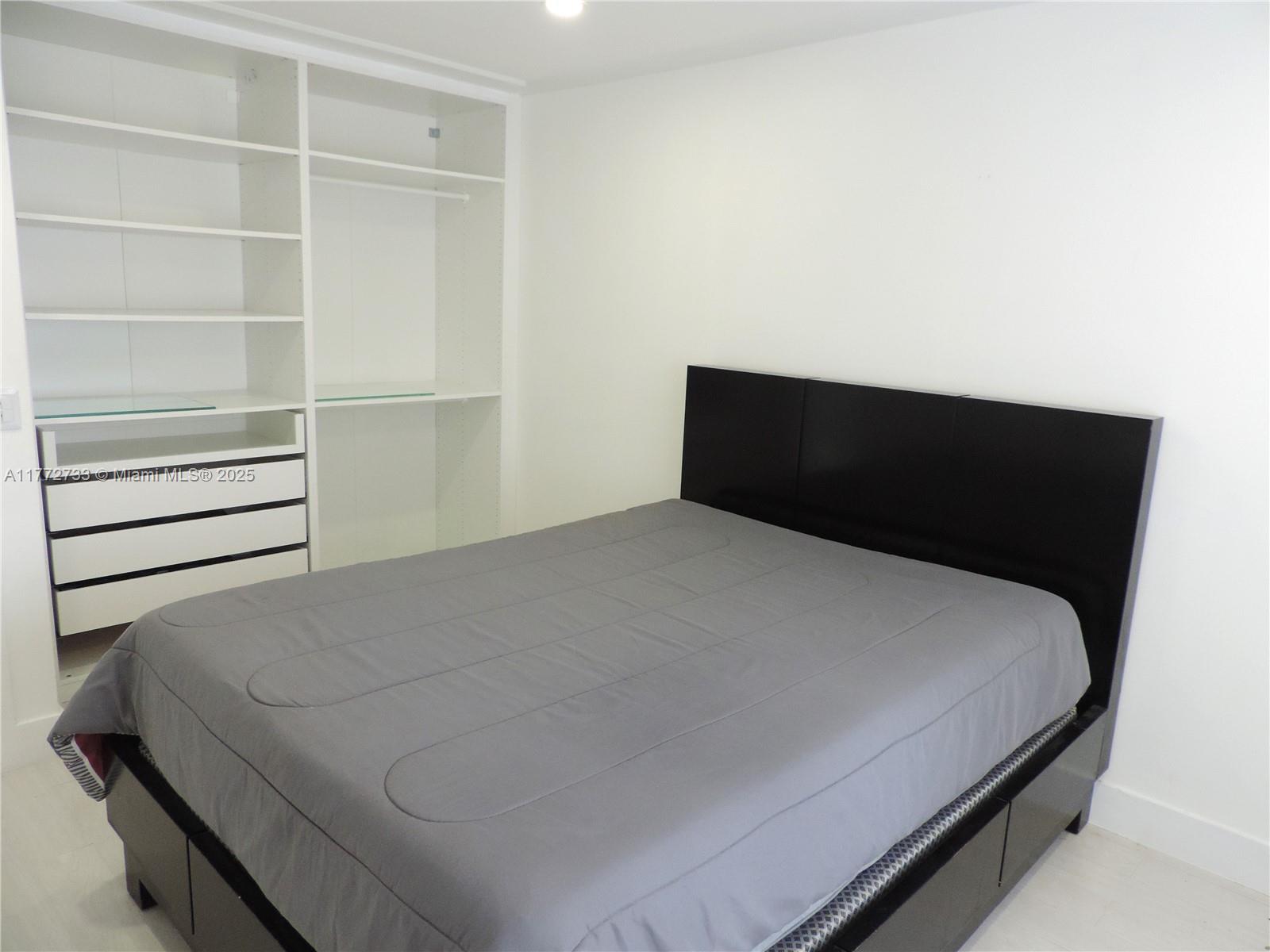 6230 SW 38th St Miami, FL 33155