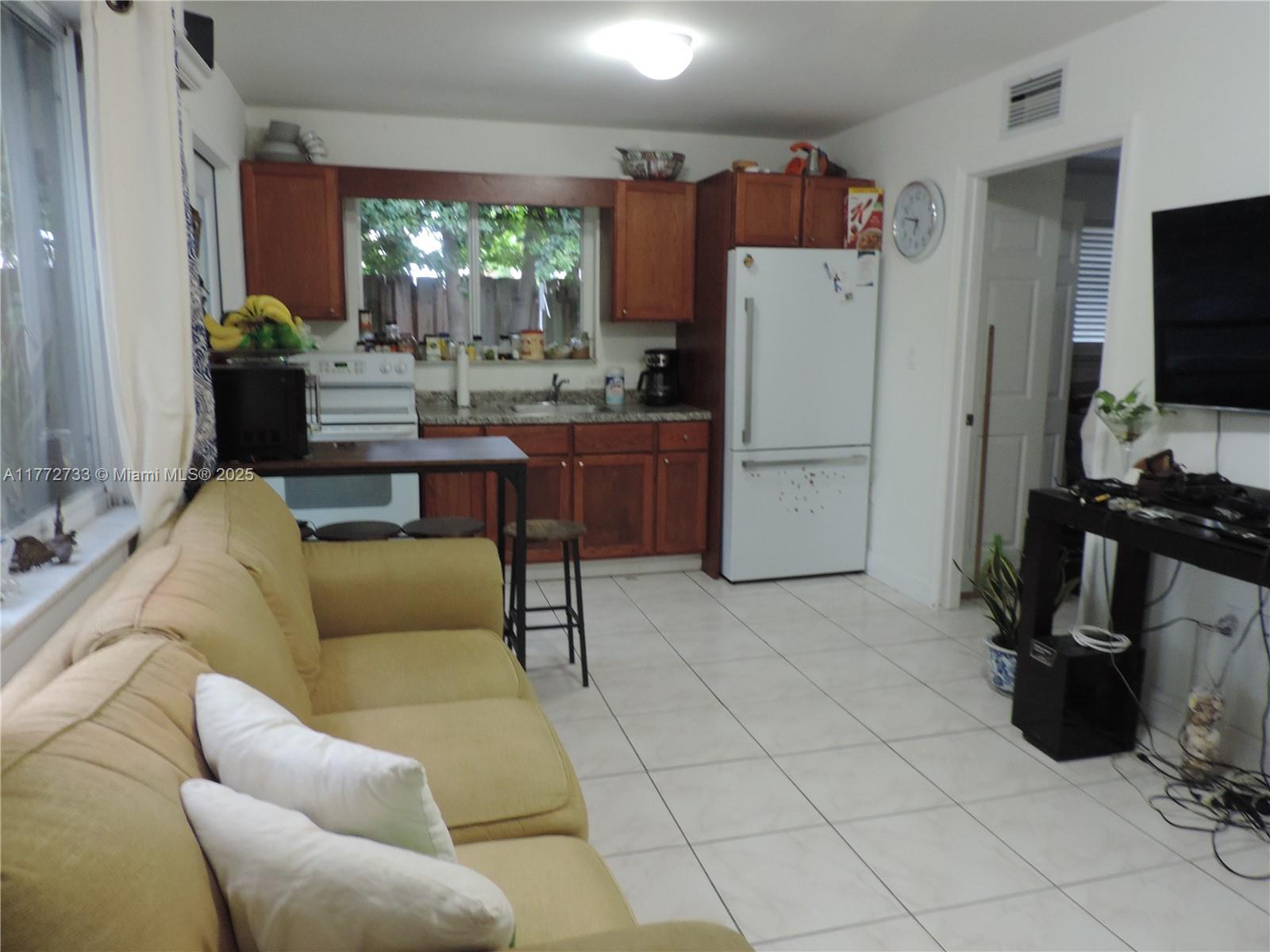 6230 SW 38th St Miami, FL 33155