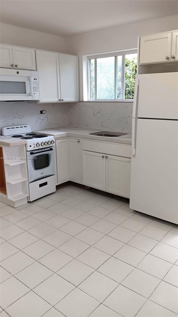 6230 SW 38th St Miami, FL 33155