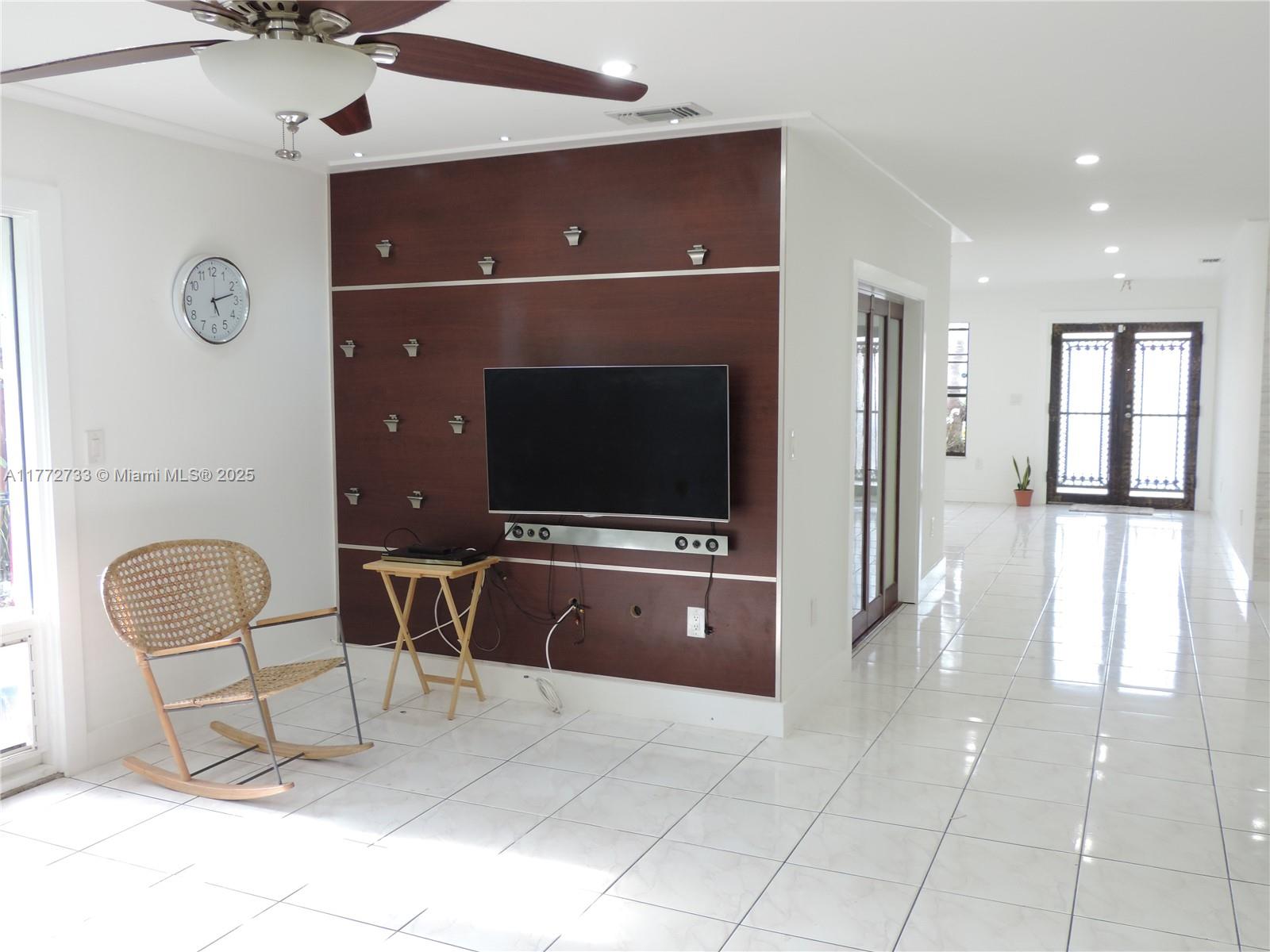 6230 SW 38th St Miami, FL 33155