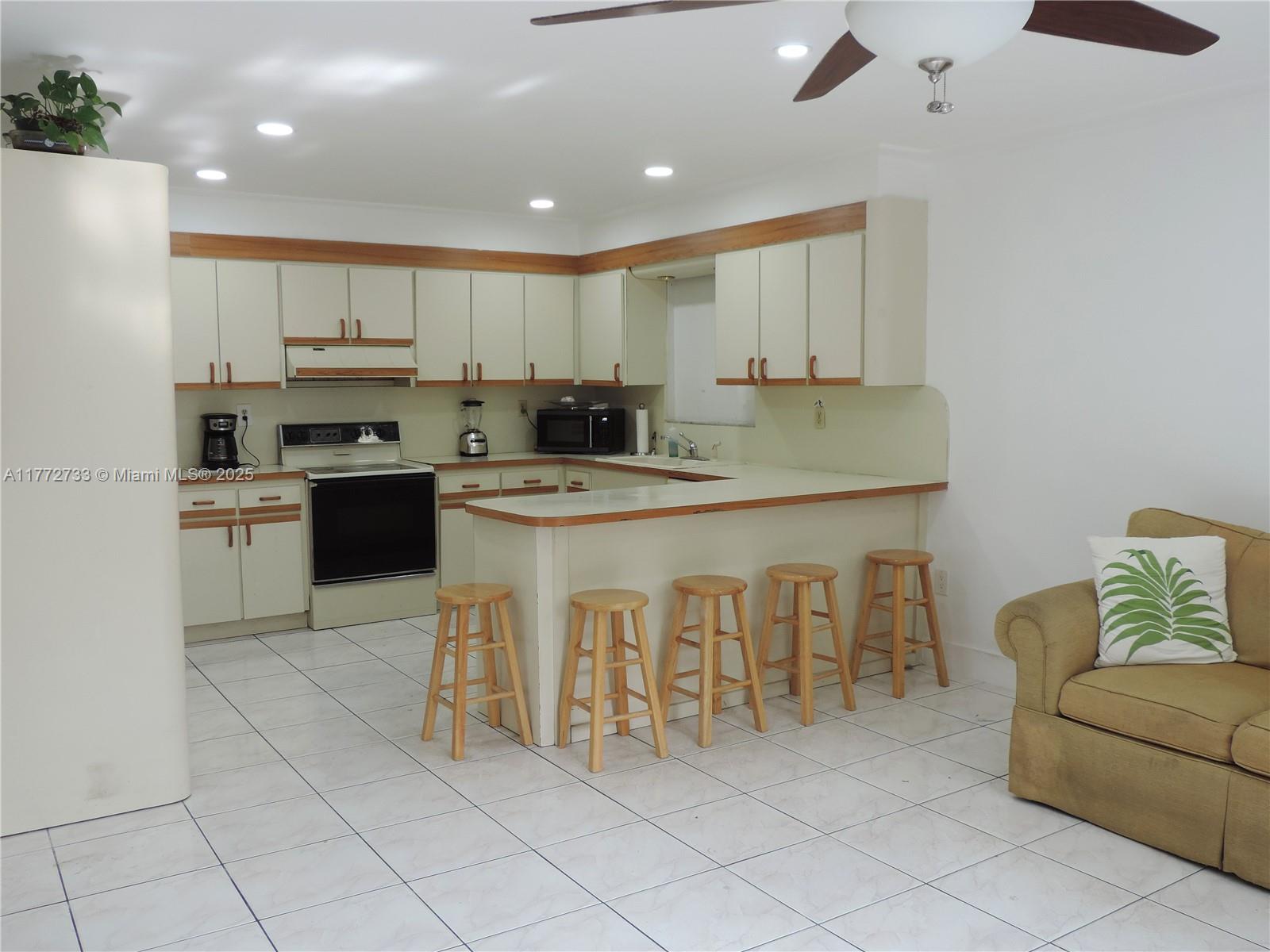 6230 SW 38th St Miami, FL 33155