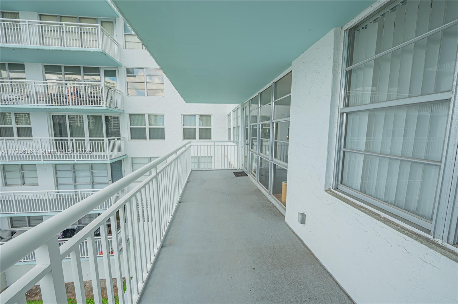 image Winston Towers 50031